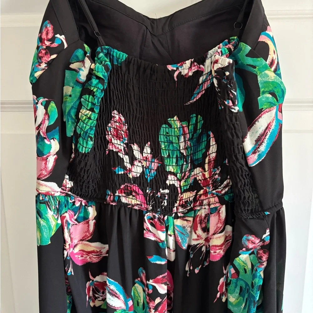 Xhilaration adjustable strap tank maxi in a floral leaf pattern. Like new - Picture 2 of 2